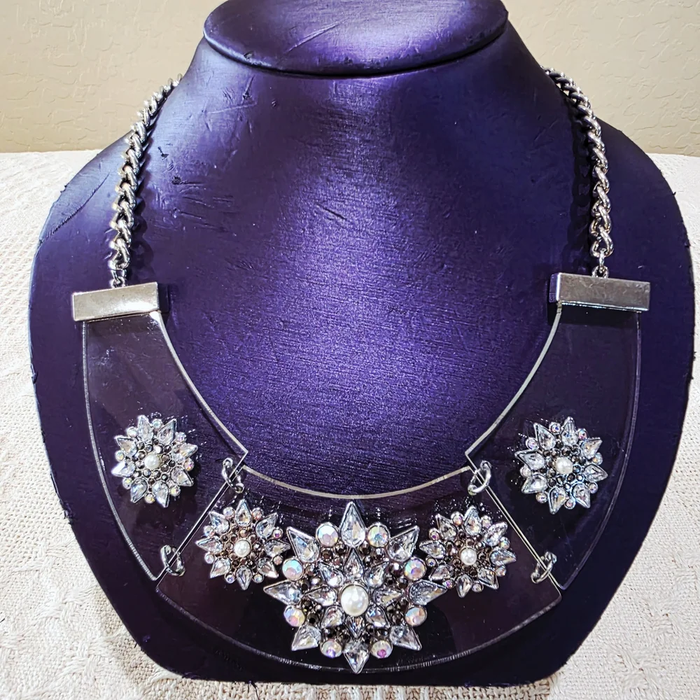 Runway OFAK Silver Pearl Rhinestone Snowflake Statement Acrylic Collar Necklace